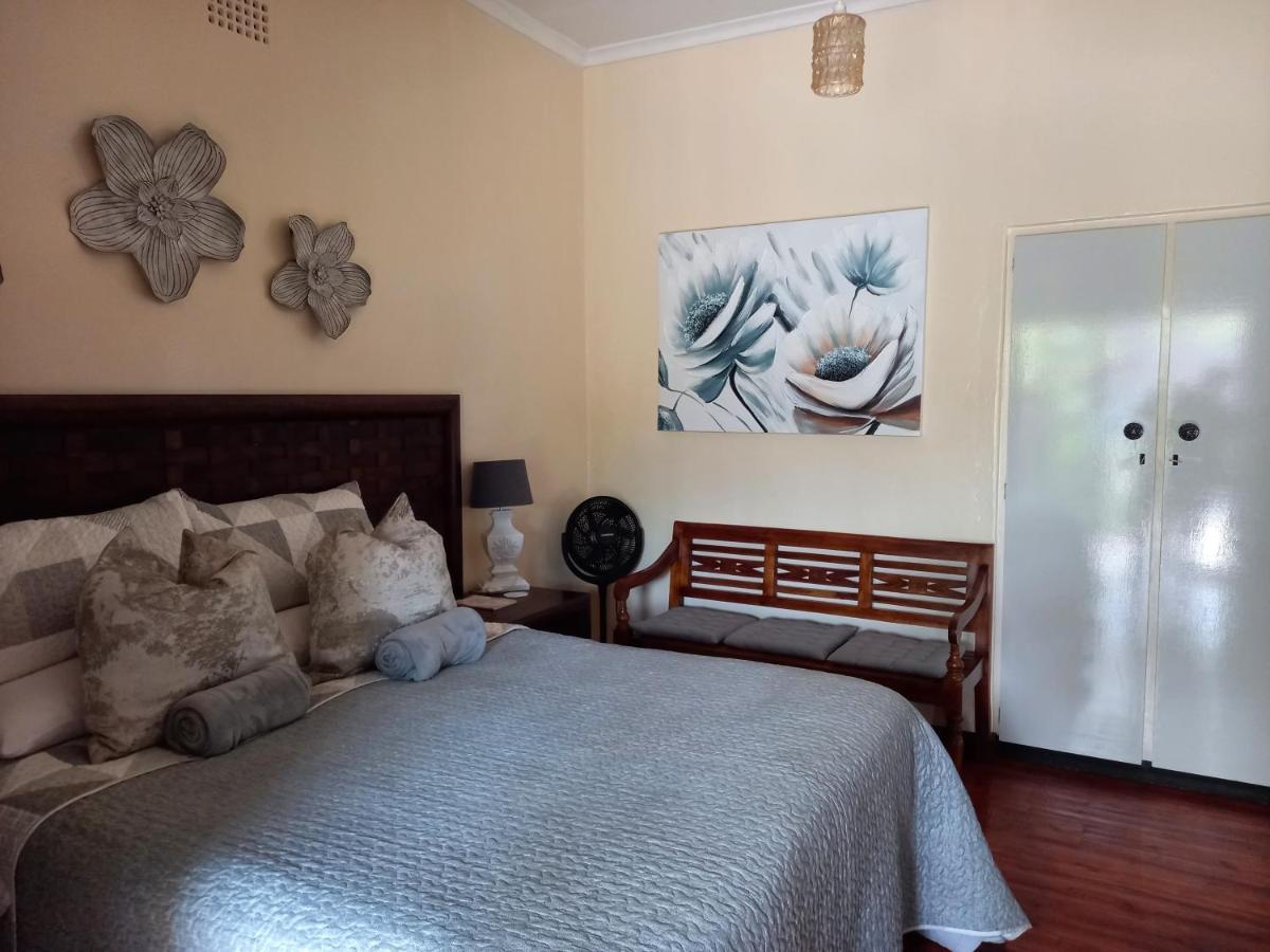 Mitat Guesthouse Beaufort West Exterior foto